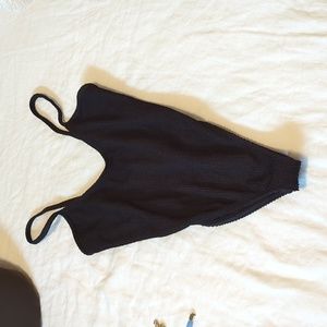Good American bathing suit, size 1/2